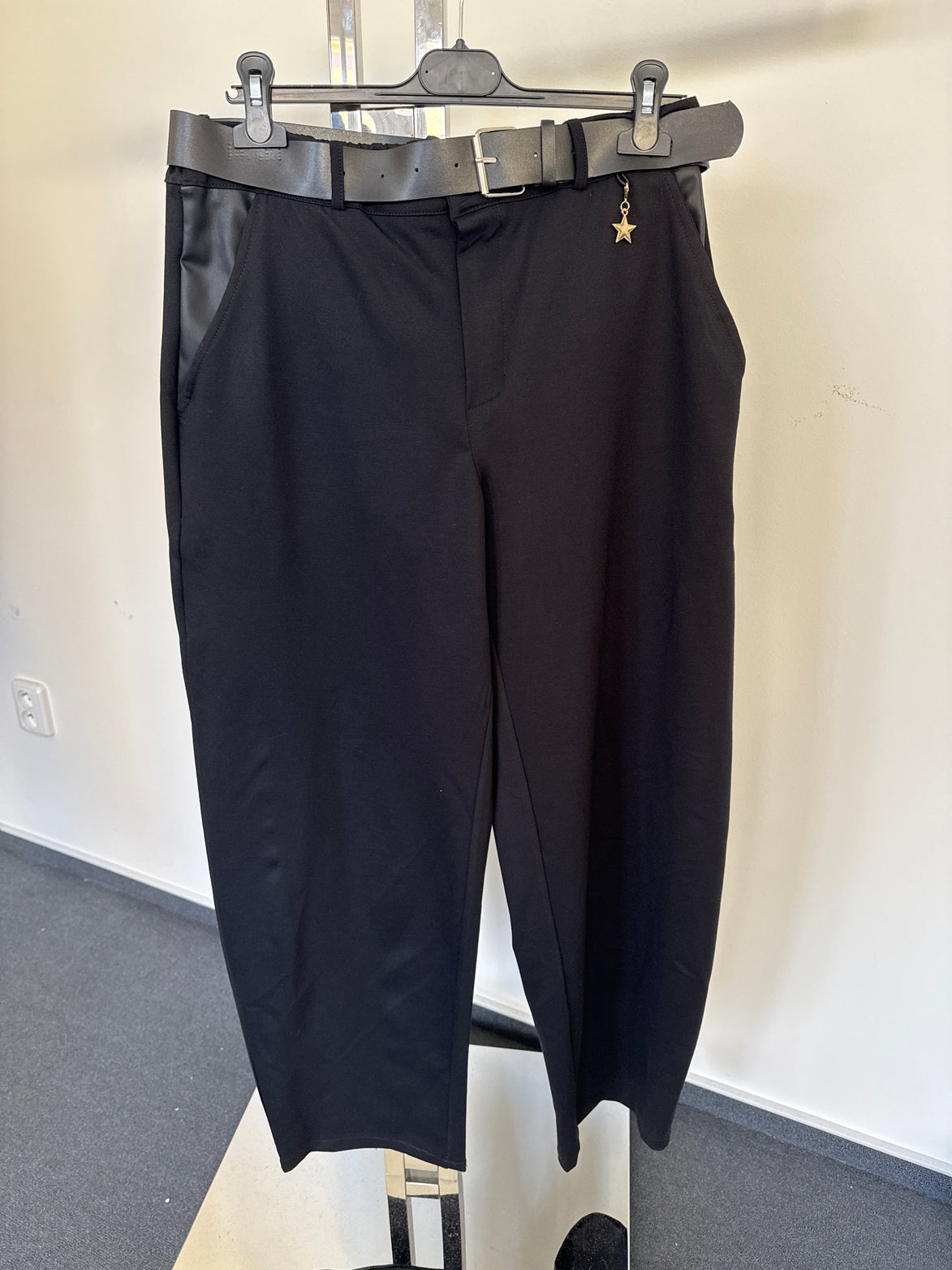 AQ kalhoty kož. kapsa černé