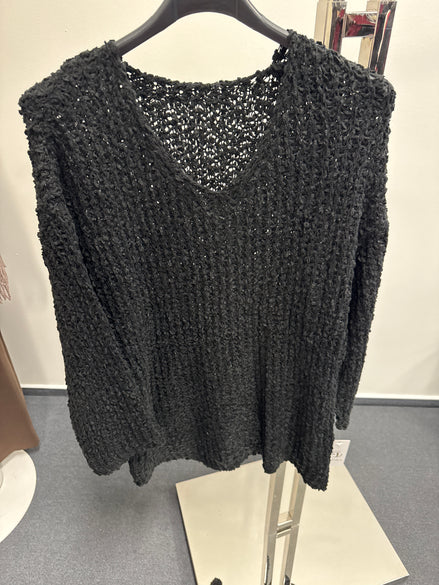 Jm svetr vata černý